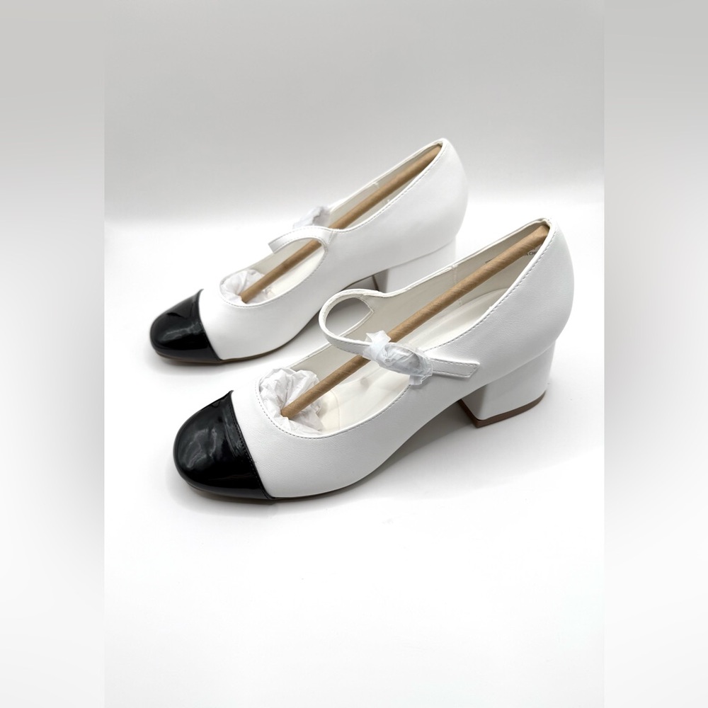 Dream Pairs Women’s Mary Jane Dress Shoes White/Black Cap Toe Sz 6.5 New In Box
